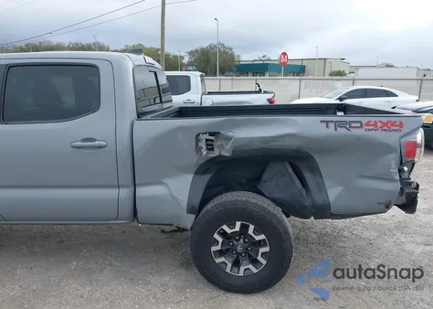2021 Toyota Tacoma Trd Off-Road z USA, uszkodzony, nr VIN 3TYDZ5BNXMT001077